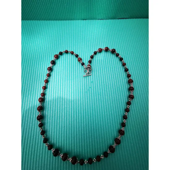 Colier  din margele obsidian lungime 64 cm.