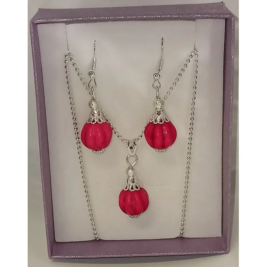 Lantisor 45 cm si cercei cu accesorii placat cu argint si pietre semipretioase.