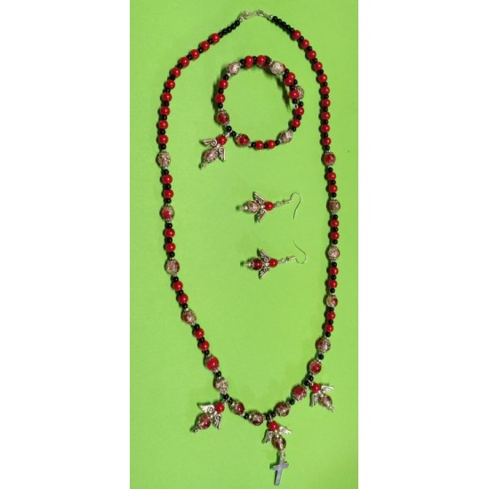 Set: colier-cercei-bratara: colier cca 65 cm, confectionata manual pe sarma siliconata,perle de sticla rosii , margele sticla crackle rosu-alb margele argintii capacele argint tibetan.