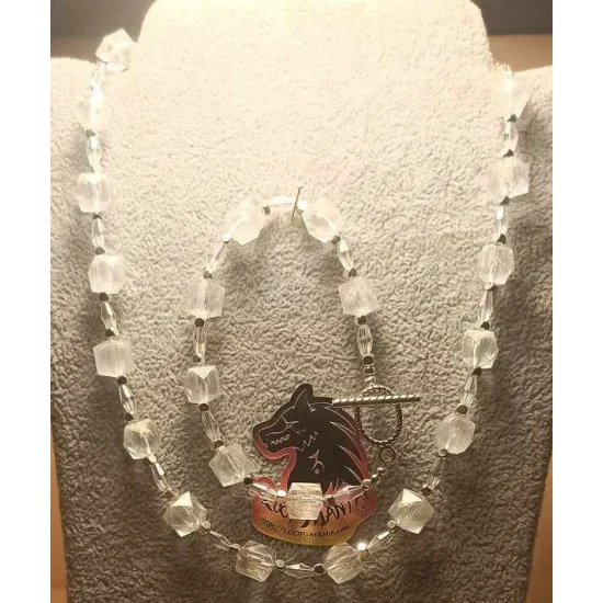 Set: colier--bratara. Colier si  bratara , din margele acril si sticla cu accesorii placate cu argint cu inchizatoare toggle argint tibetan. 