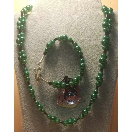 Set: colier--bratara dubla. Colier si  bratara , din margele acril si sticla cu accesorii placate cu argint cu inchizatoare toggle argint tibetan.