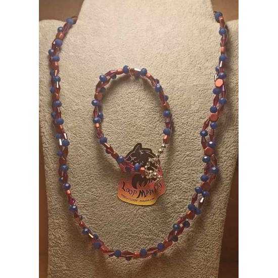 Set: colier--bratara. Colier si  bratara , din margele  doua randuri acril si sticla cu accesorii placate cu argint si argint tibetan. cu inchizatoare toggle argint tibetan. 